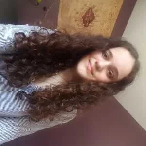 Emma, babysitter à Eysines