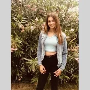 Alexandra, babysitter à Florensac