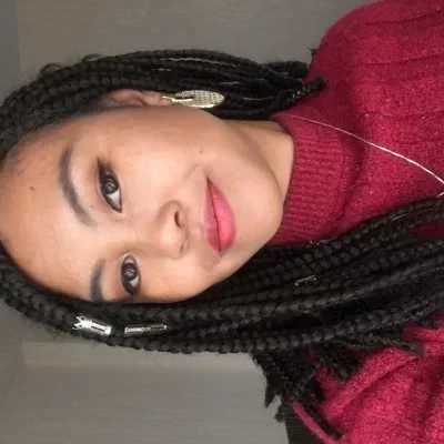 Erykah, babysitter à Le Mans