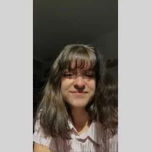 Charlotte, babysitter à Saint Priest en Jarez