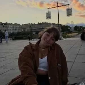 Margaux , babysitter à La Chaussee Saint Victor