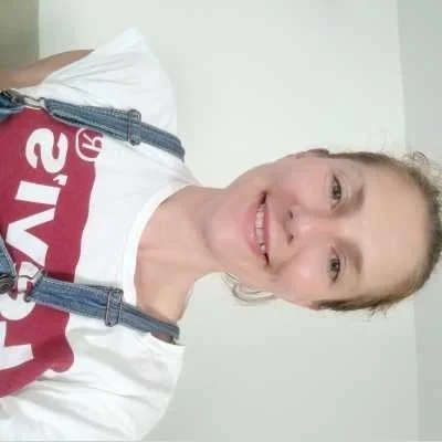 Léa, babysitter à Menton