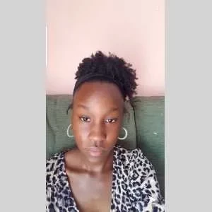 Emeraude, babysitter à Paris