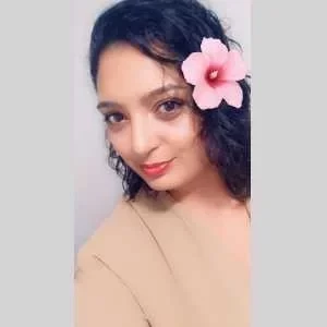 Nadia, babysitter à Le Bourget