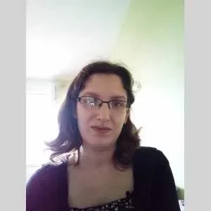 Cassandra, babysitter à Crasville la Mallet