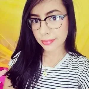 Diana , babysitter à Saint Ouen