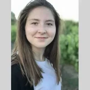 Ludivine , babysitter à Rosieres