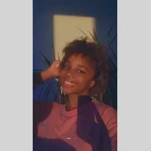 Thylia, babysitter à Luisant