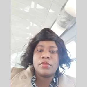 Juliana, babysitter à Egly