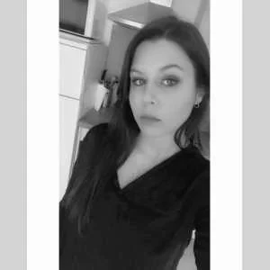 Laurence, babysitter à Porto Vecchio