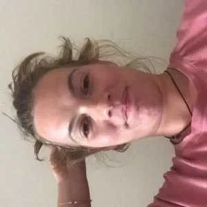 Céline , babysitter à Avignon