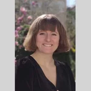 Emma, babysitter à Sceaux