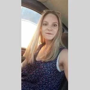 Léane , babysitter à Corbeil Essonnes