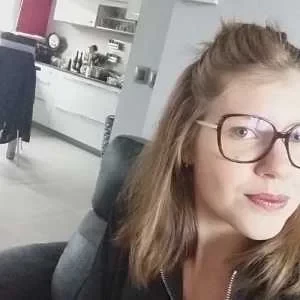 Cassandra, babysitter à Quesnoy sur Deule