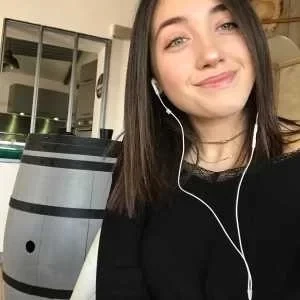 Flavie, babysitter à Annay