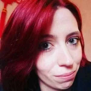 Mélanie , babysitter à Yerres