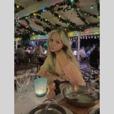 Eleonore , babysitter à Villenave d Ornon