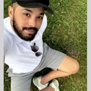 Hamza, babysitter à Paris