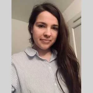 Manon, babysitter à Elne