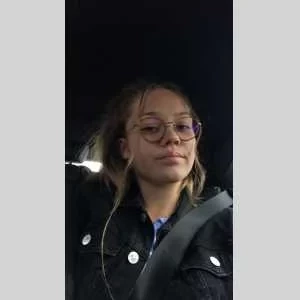 Mylène, babysitter à Etrelles