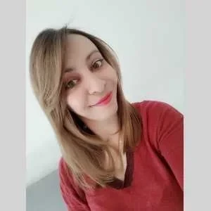 Lyna, babysitter à Conflans Sainte Honorine