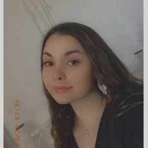 Domithille , babysitter à Villeneuve d Ascq