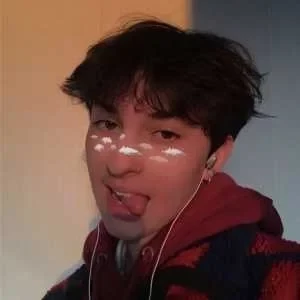 Syha, babysitter à Calan