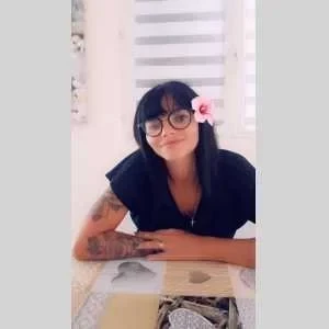 Estelle , babysitter à Saint Haon le Vieux