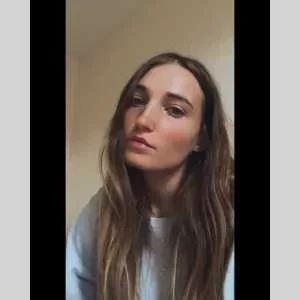 Salomé, babysitter à Crosses