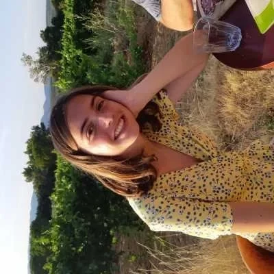 Marine, babysitter à Laval