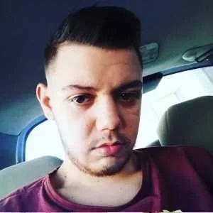 Lucas, babysitter à Servian