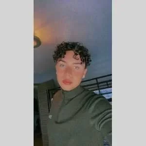 Abidin, babysitter à Pannes