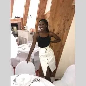 Nicole, babysitter à Villecresnes