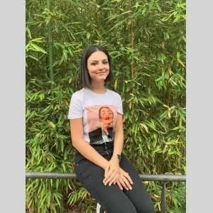 Leslie, babysitter à Perpignan