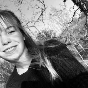 Manon, babysitter à Leignes sur Fontaine