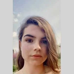 Chiara, babysitter à Aigremont