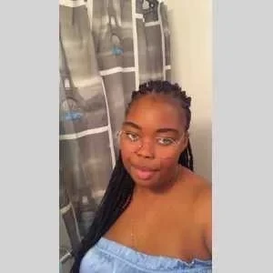 Tanya, babysitter à Paris