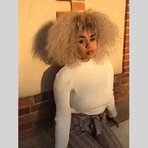 Sarah , babysitter à Varennes sur Seine