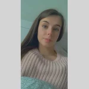 Justine, babysitter à Saint Didier de Formans