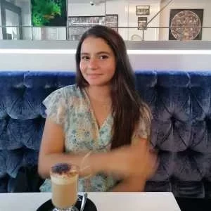 Racha, babysitter à Beausoleil