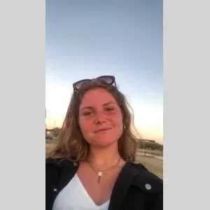 Mylene, babysitter à Plumelin