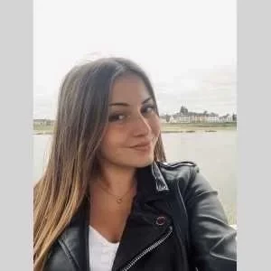 Lucie, babysitter à Comines