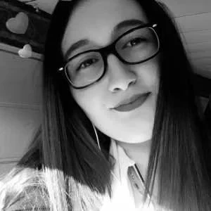 Lena, babysitter à Blain