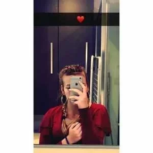 Julia, babysitter à Nemours