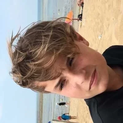 Clément , babysitter à Saint Jean le Blanc