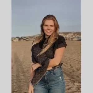 Léa, babysitter à La Queue en Brie