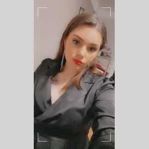 Océane , babysitter à Versailles