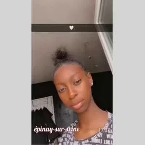 Rania, babysitter à Paris