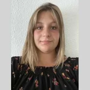 Dorine, babysitter à Brest