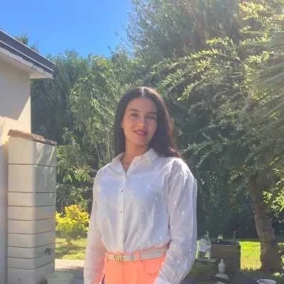 Zahra, babysitter à Cleguer